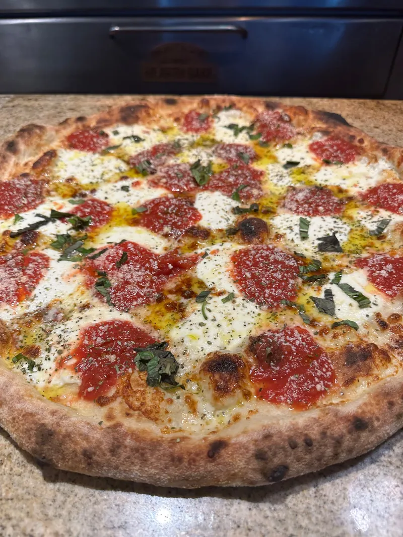 Fresh mozzarella pizza from Phillies